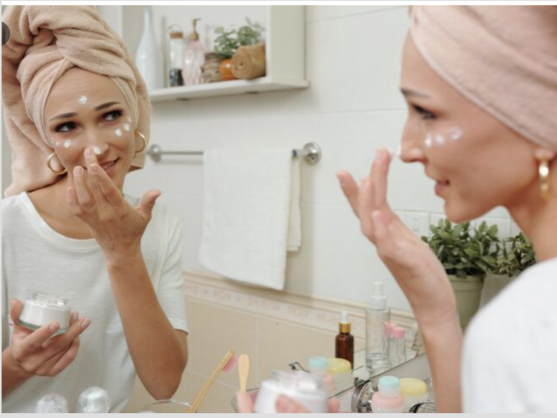 How to Layer Your Skincare Products in the Right Order